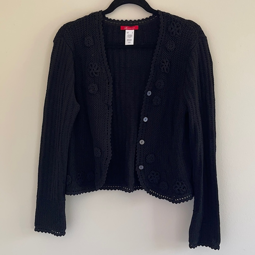 Beautiful ANNE KLEIN black cardigan!!